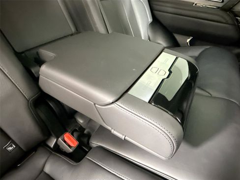 Used 2024 Land Rover Range Rover Sport Dynamic SE image 41