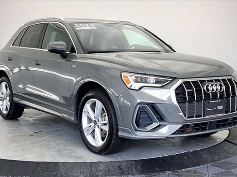 Certified 2023 Audi Q3 2.0T Premium w/ Convenience Package image 1