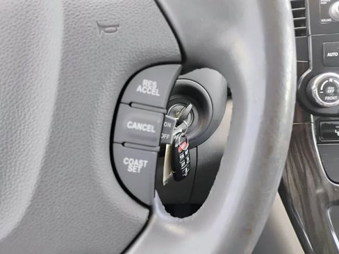 Used 2014 Kia Sedona EX image 11