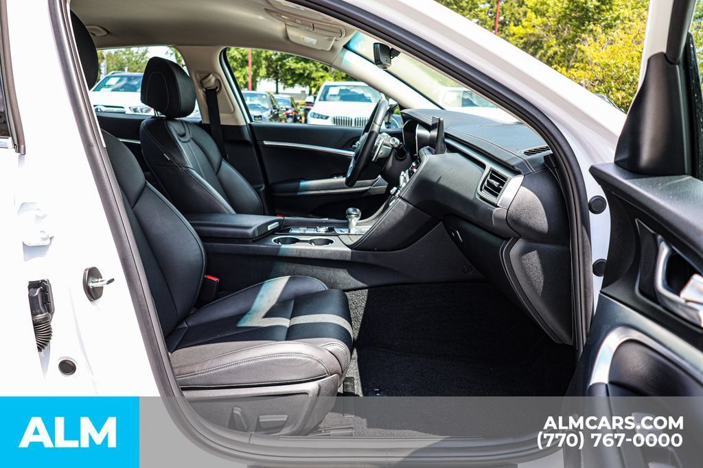 Used 2026 Genesis G70 2.5T RWD image 20