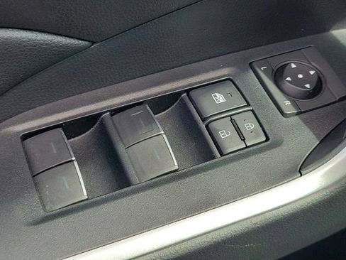 Used 2022 Toyota RAV4 XLE w/ Convenience Package image 30