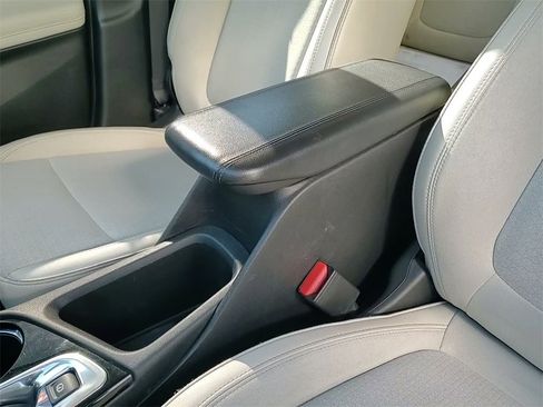 Used 2021 Buick Encore GX Select image 32