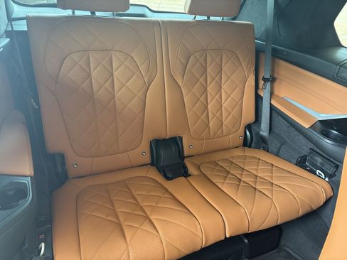 Used 2026 BMW X7 xDrive40i w/ Premium Package AWD/4WD image 23