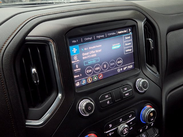 Used 2022 GMC Sierra 1500 AT4 w/ AT4 Premium Package AWD/4WD image 10