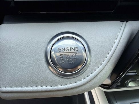 New 2026 Lincoln Nautilus Reserve AWD/4WD image 28