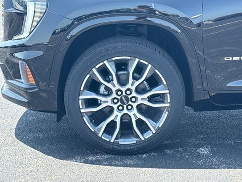 New 2026 GMC Acadia Denali Ultimate AWD/4WD image 12