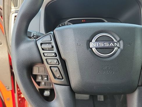 Used 2023 Nissan Frontier SV AWD/4WD image 18