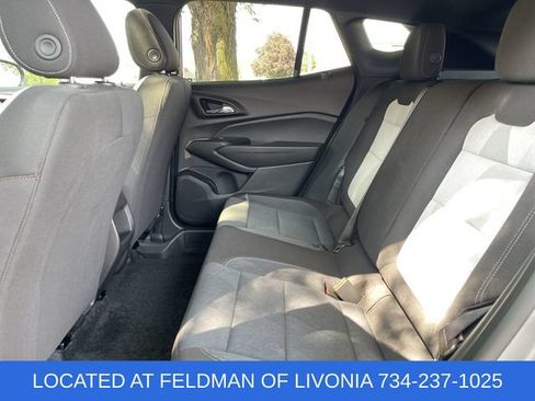 Certified 2024 Chevrolet Trax RS w/ Sunroof Package FWD image 23