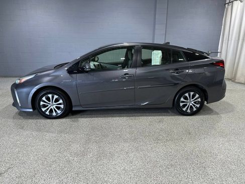 Used 2019 Toyota Prius XLE w/ Protection Package #3 AWD/4WD image 5