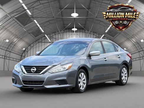 Used 2016 Nissan Altima 2.5 S w/ Power Driver Seat Package FWD image 6