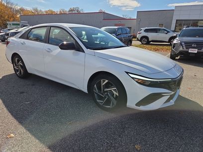 Certified 2025 Hyundai Elantra SEL
