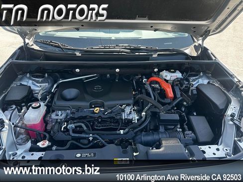 Used 2021 Toyota RAV4 XLE AWD/4WD image 23