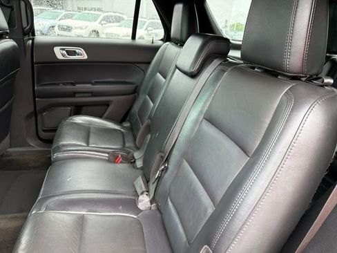 Used 2012 Ford Explorer XLT AWD/4WD image 18