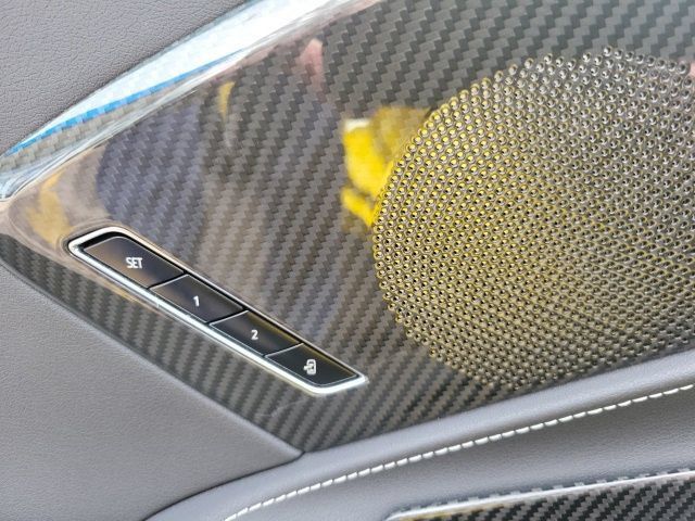 Used 2025 Chevrolet Corvette Z06 RWD image 13
