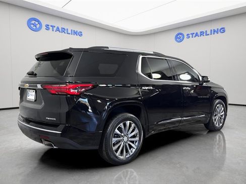 Used 2023 Chevrolet Traverse Premier image 9