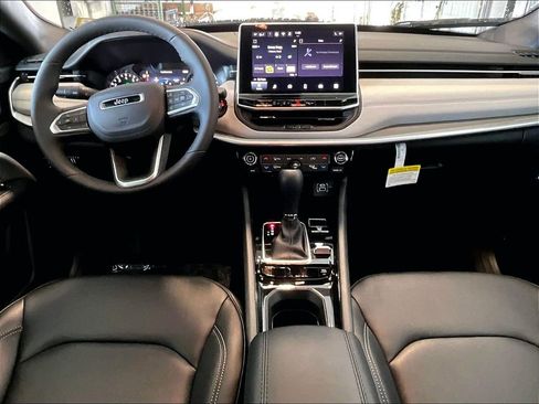 New 2026 Jeep Compass Limited image 12