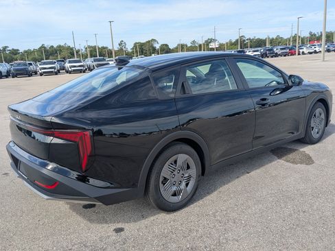 New 2026 Kia K4 LX FWD image 5
