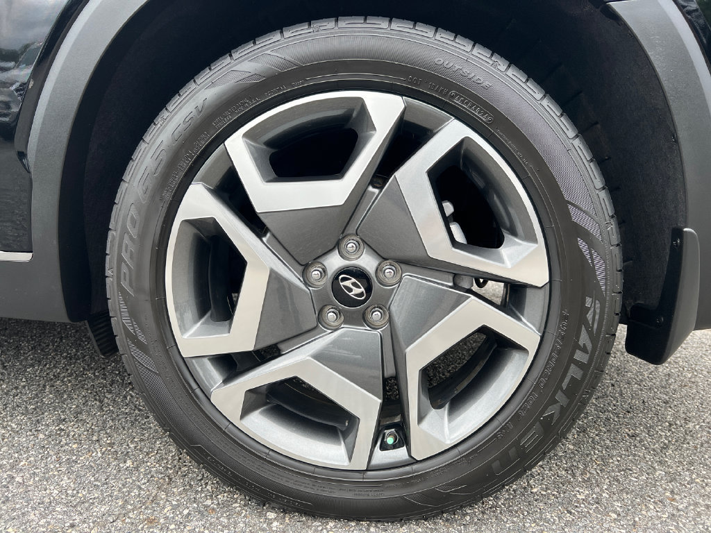 Used 2023 Hyundai Palisade Limited w/ Winter Package FWD image 23