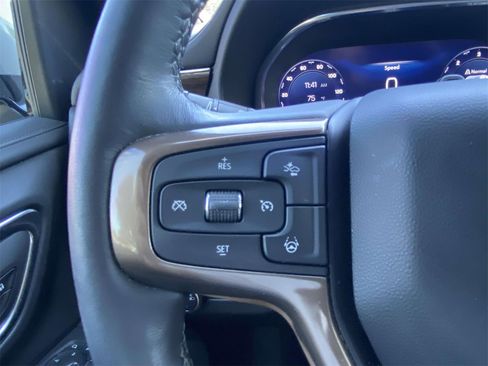 Used 2024 Chevrolet Suburban High Country w/ Advanced Technology Package image 23