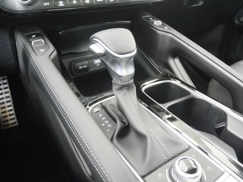 Used 2025 Kia Telluride SX X-Line AWD/4WD image 23