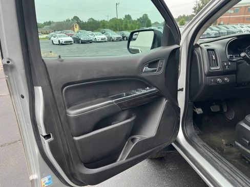 Used 2017 GMC Canyon SLT w/ Driver Alert Package AWD/4WD image 5