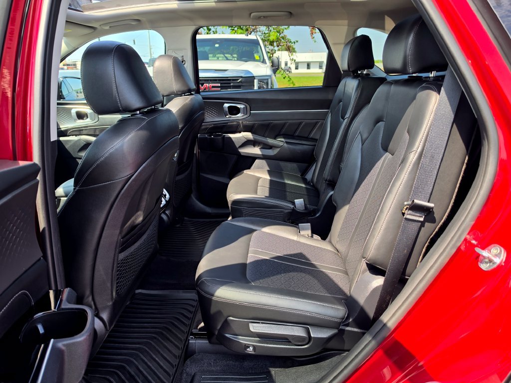 Used 2022 Kia Sorento SX FWD image 32