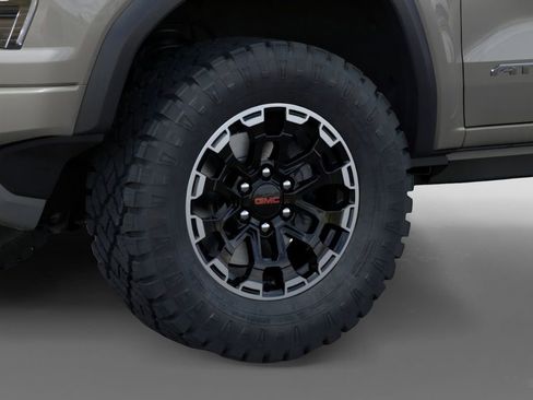 New 2026 GMC Canyon AT4 w/ Technology Plus Package AWD/4WD image 8