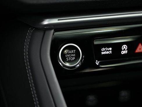 New 2025 Audi Q5 Premium Plus image 38