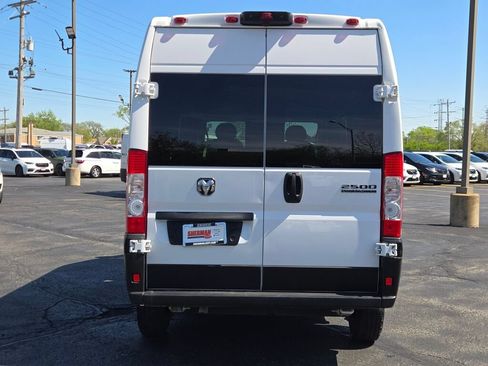 Used 2023 RAM ProMaster 2500 FWD image 16