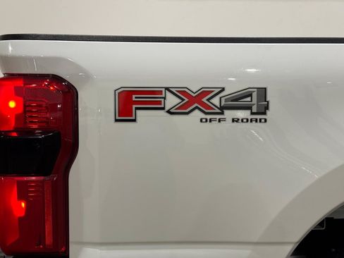 Used 2024 Ford F250 Lariat w/ Lariat Ultimate Package AWD/4WD image 81