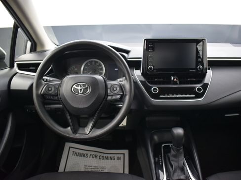 Used 2021 Toyota Corolla LE FWD image 14
