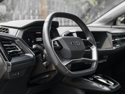 Certified 2023 Audi Q4 e-tron Prestige w/ Black Optic Package AWD/4WD image 7