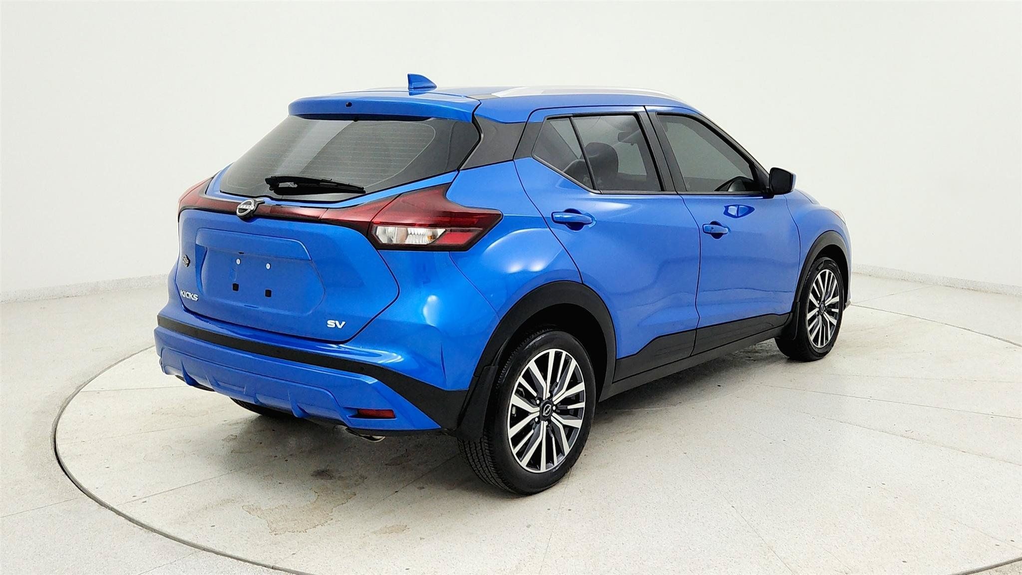 Used 2024 Nissan Kicks SV FWD image 5