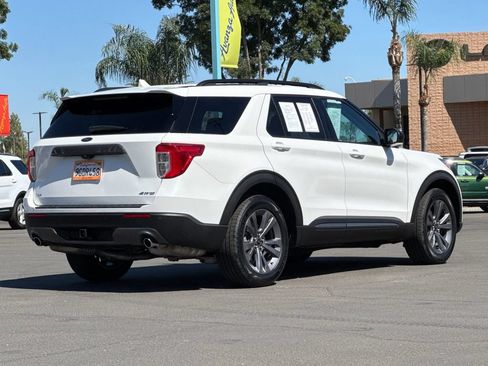 Used 2023 Ford Explorer XLT w/ Equipment Group 202A AWD/4WD image 3