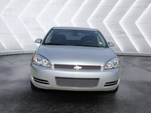Used 2015 Chevrolet Impala LT w/ LT Sunroof Package FWD image 7