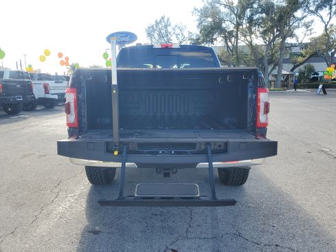 Used 2022 Ford F150 Lariat image 11