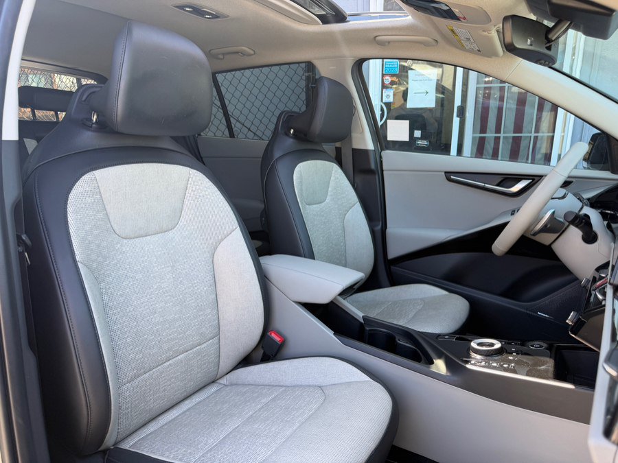 Used 2024 Kia Niro Wave FWD image 36