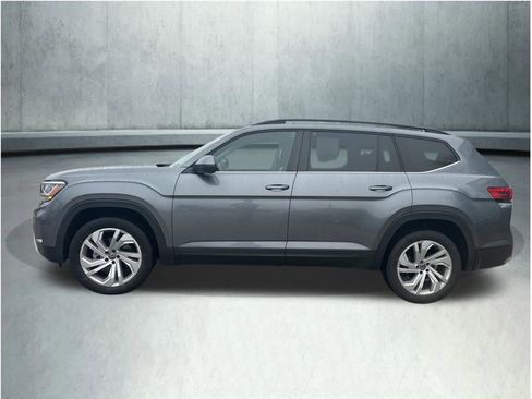 Used 2022 Volkswagen Atlas SE AWD/4WD image 2
