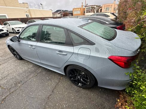 Used 2024 Honda Civic Sport image 5