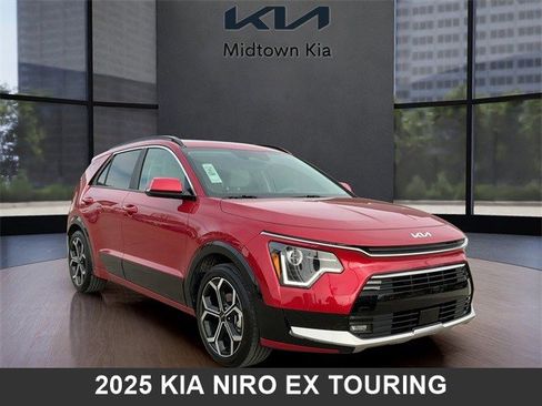 Used 2025 Kia Niro EX Touring image 27