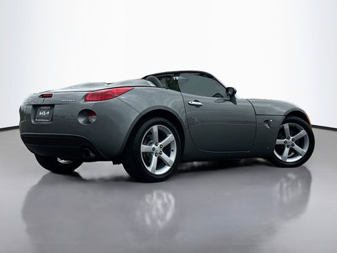 Used 2006 Pontiac Solstice Convertible w/ Premium Package image 2