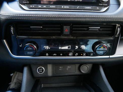 Certified 2023 Nissan Rogue SV w/ SV Premium Package image 19