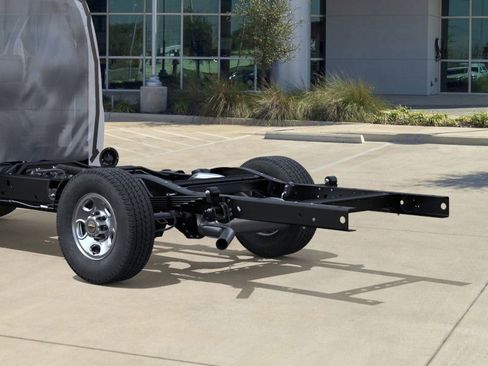 New 2025 Chevrolet Express 3500 w/ Power Convenience Package image 11