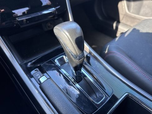 Used 2017 Honda Accord Sport Special Edition image 15
