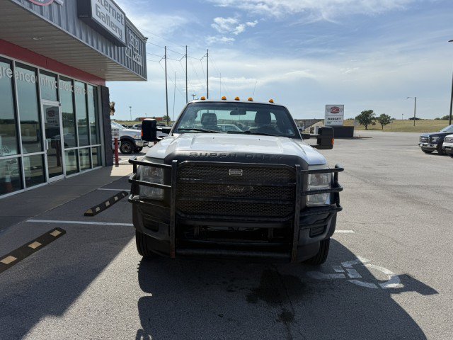 Used 2015 Ford F550 4x4 Regular Cab Super Duty image 9