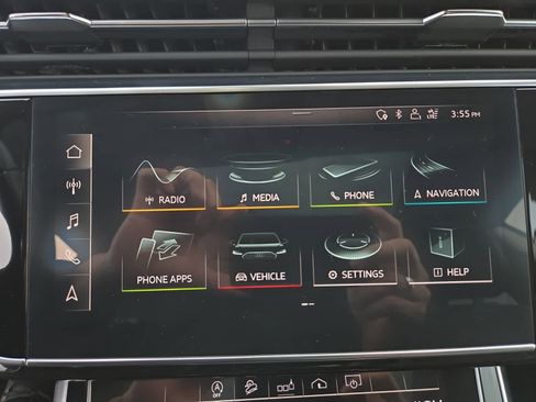 Used 2020 Audi Q8 Premium Plus image 23