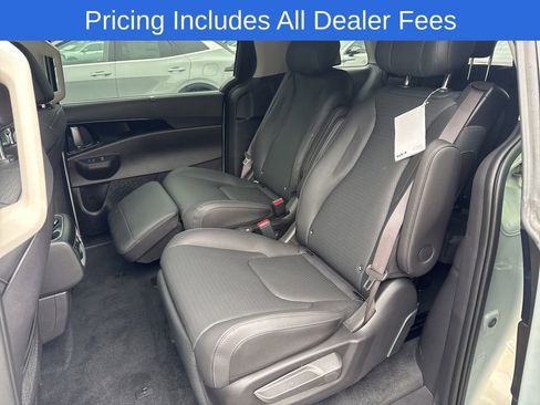New 2026 Kia Carnival SX Prestige FWD image 12