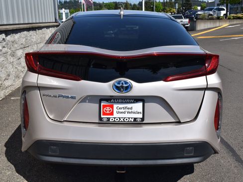 Used 2017 Toyota Prius Prime Premium w/ Carpet Mat Package FWD image 6