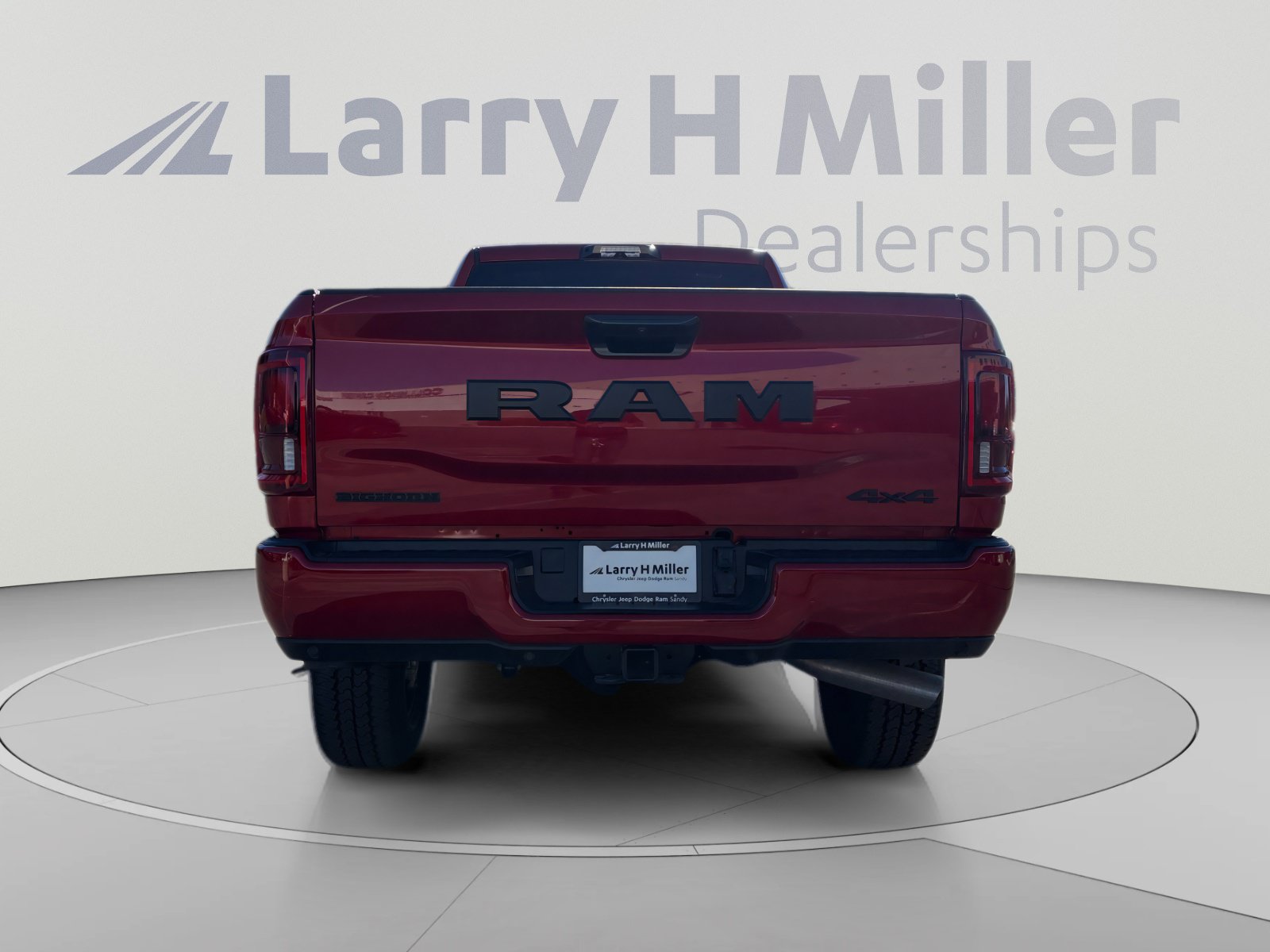 New 2026 RAM 3500 Big Horn AWD/4WD image 4