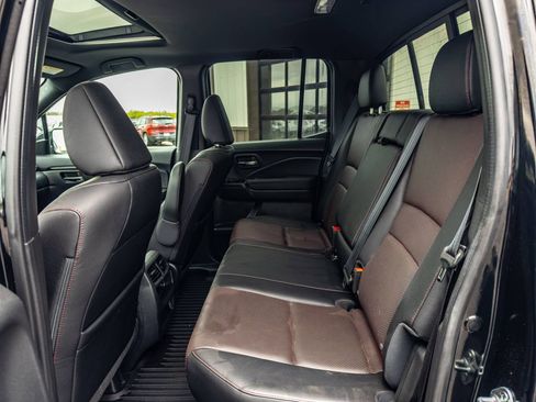Used 2021 Honda Ridgeline Black Edition image 9